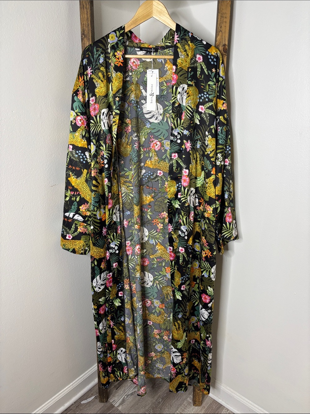 Hers and Mine Black Tropical Floral & Leopard Open-Front Duster Size M